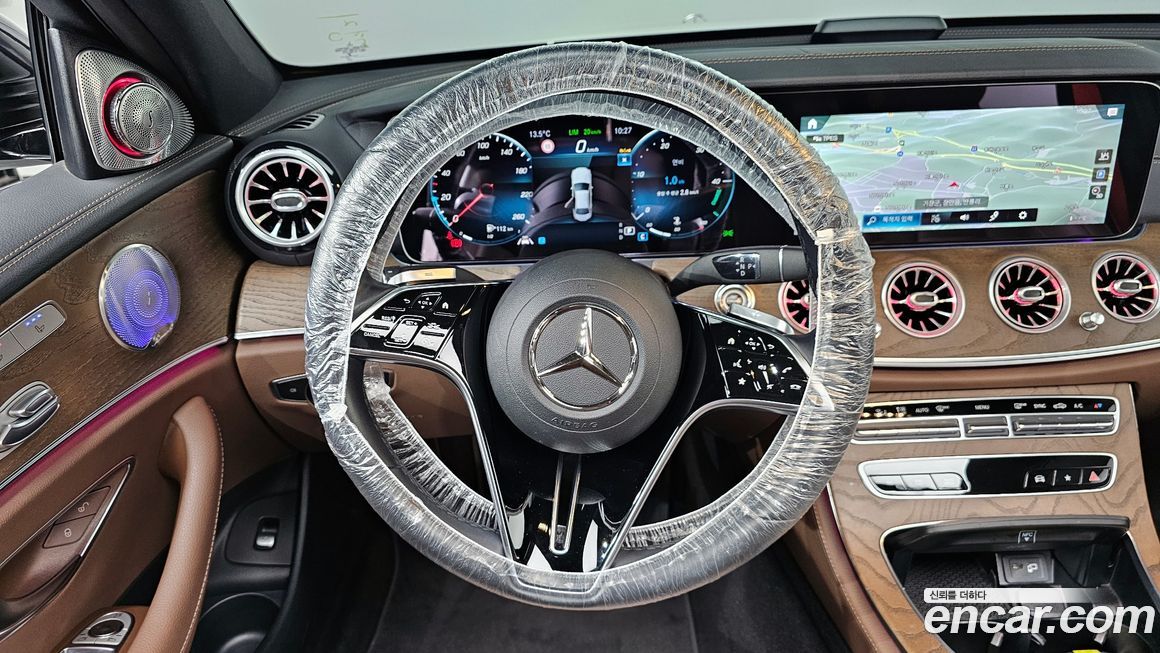Mercedes-Benz E-Class 2022
