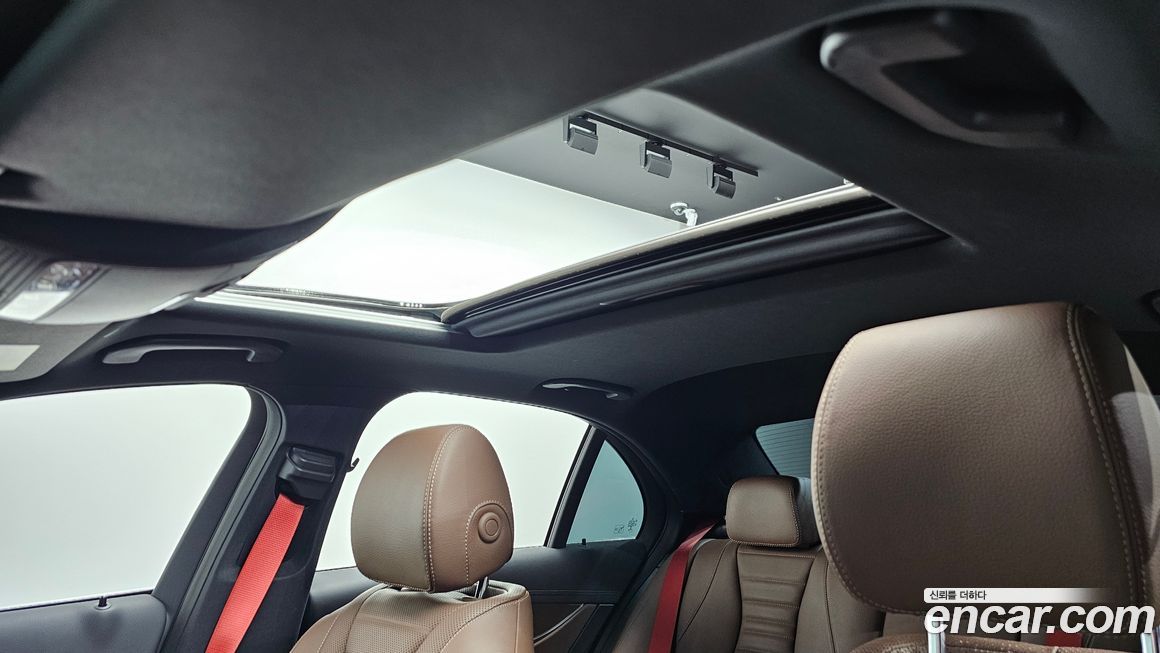 Mercedes-Benz E-Class 2022