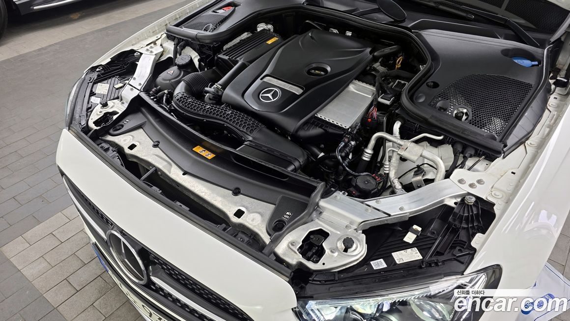 Mercedes-Benz E-Class 2023