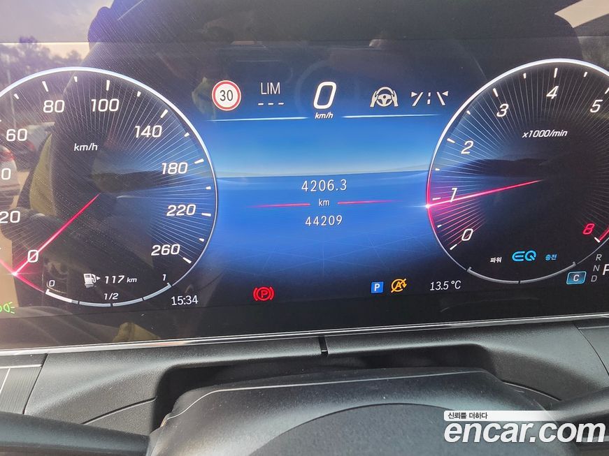 Mercedes-Benz C-Class 2022