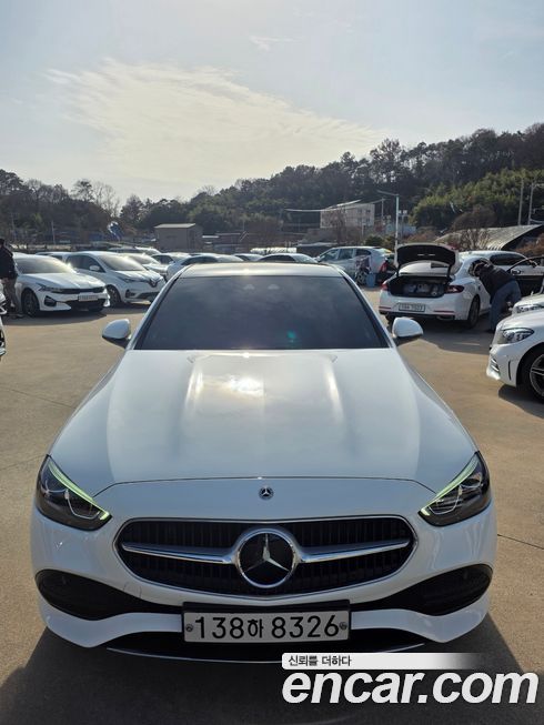 Mercedes-Benz C-Class 2022