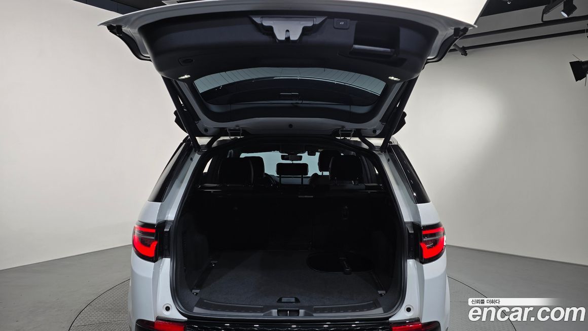 Land Rover Discovery Sport 2024