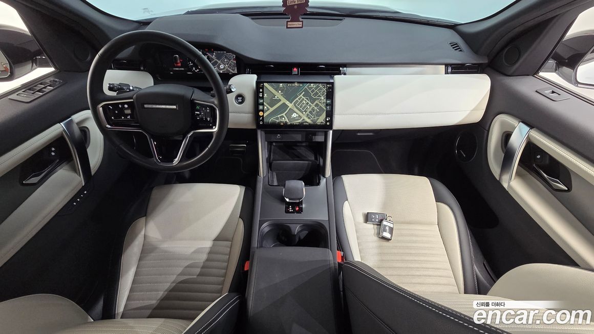 Land Rover Discovery Sport 2024