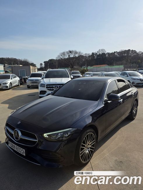 Mercedes-Benz C-Class 2022