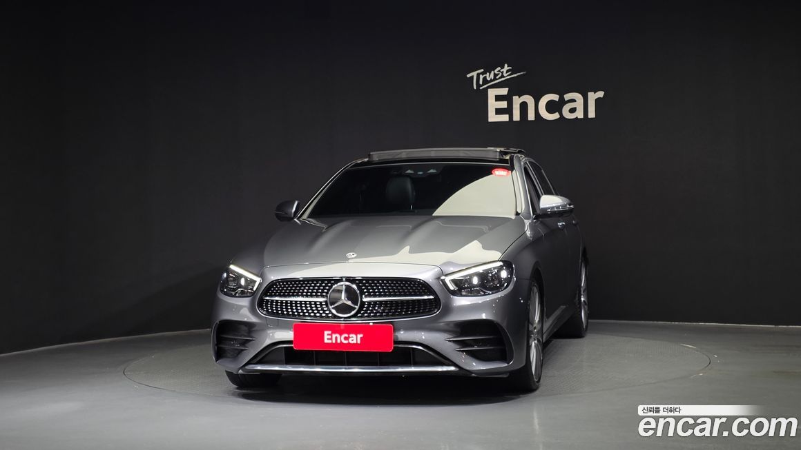 Mercedes-Benz E-Class 2022