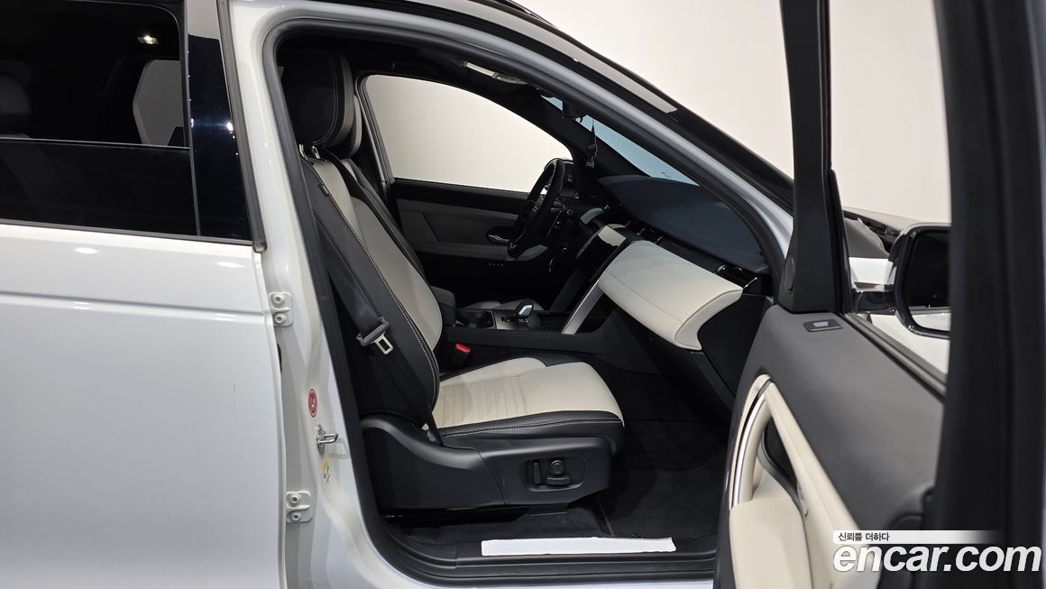 Land Rover Discovery Sport 2024