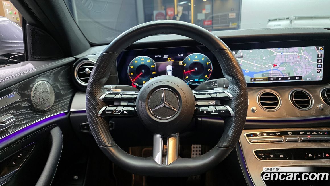 Mercedes-Benz E-Class 2022