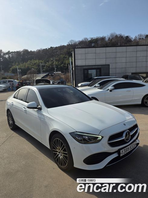 Mercedes-Benz C-Class 2022