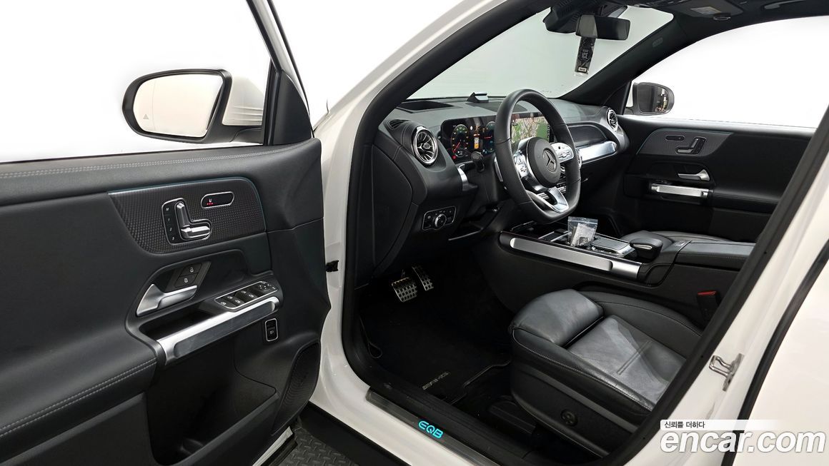 Mercedes-Benz EQB 2023