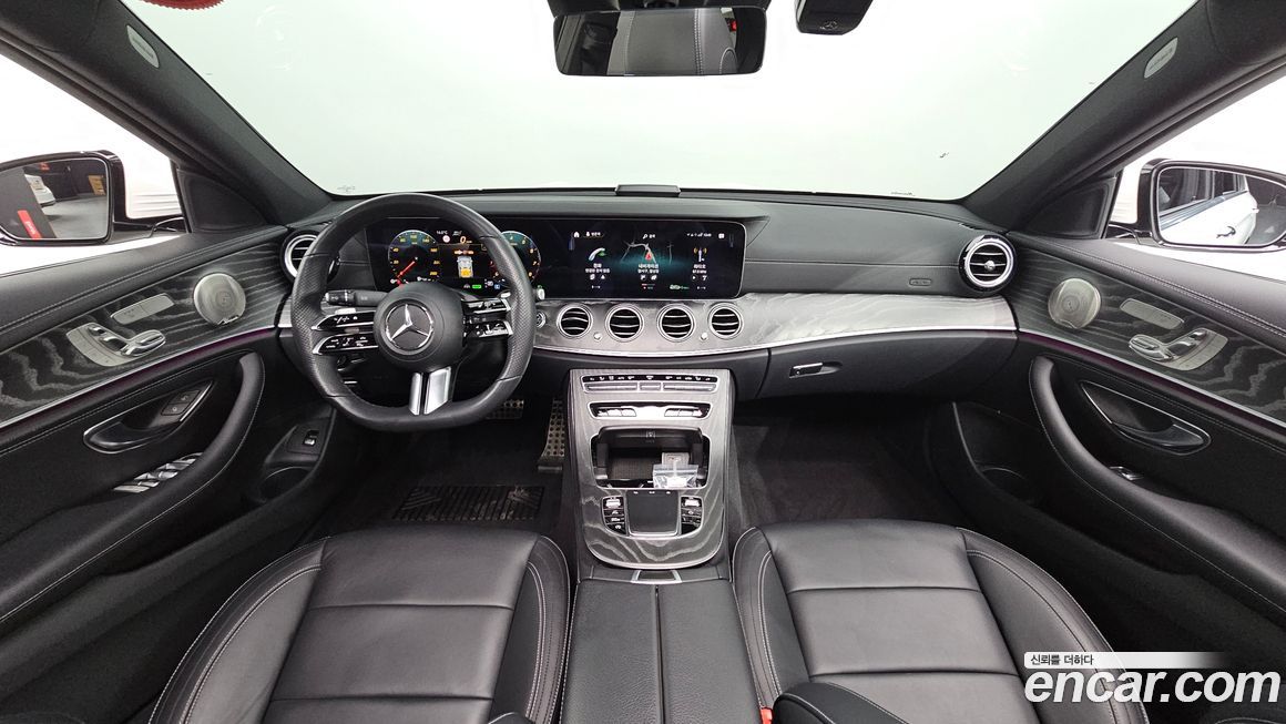 Mercedes-Benz E-Class 2021