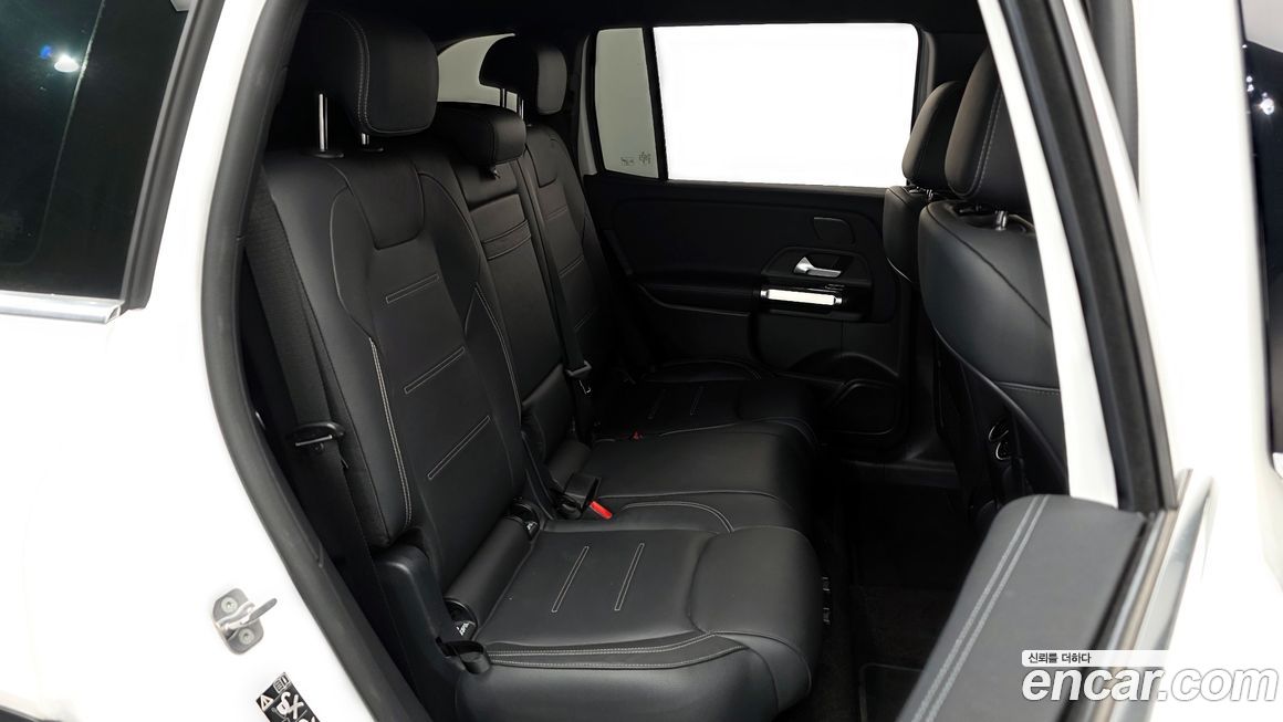 Mercedes-Benz EQB 2023