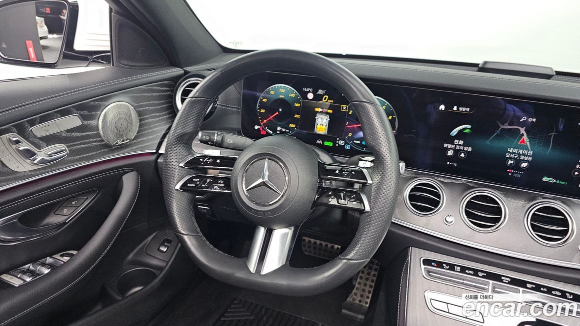 Mercedes-Benz E-Class 2021