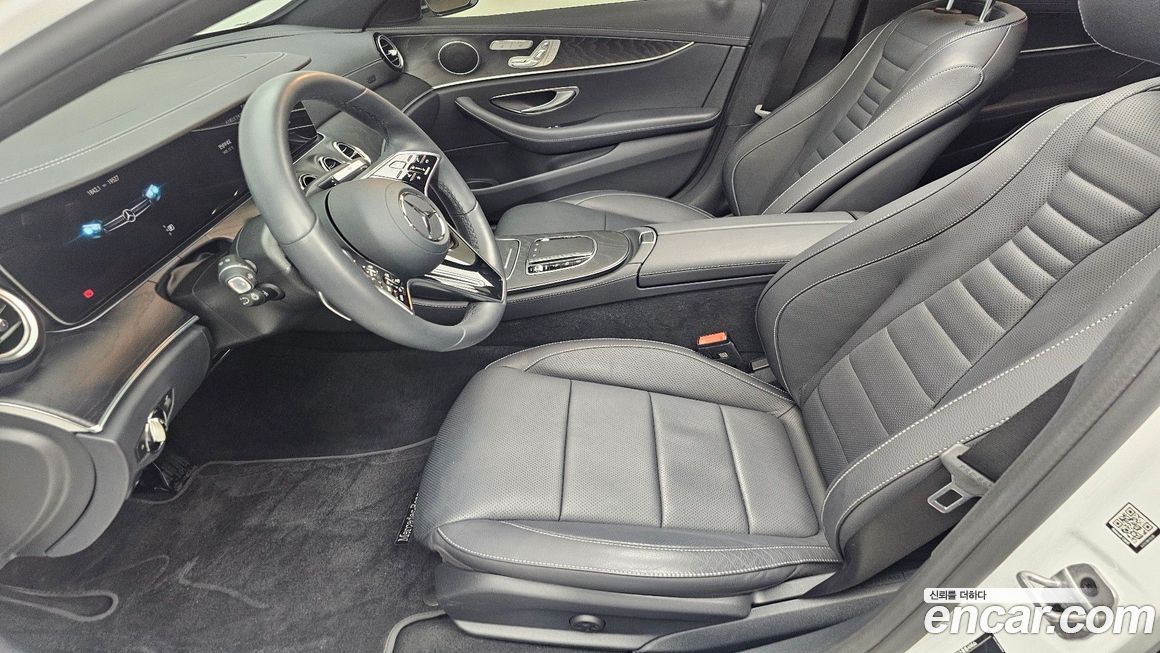 Mercedes-Benz E-Class 2023