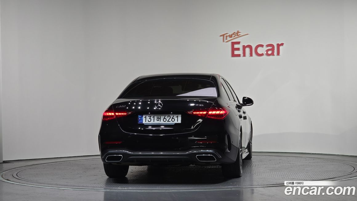 Mercedes-Benz C-Class 2024