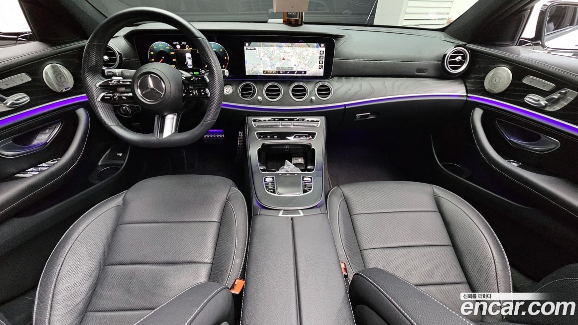 Mercedes-Benz E-Class 2022