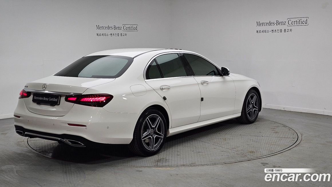 Mercedes-Benz E-Class 2023