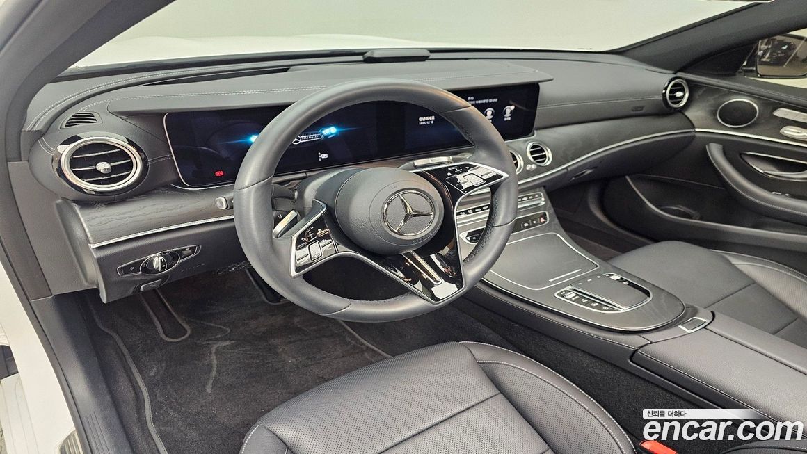 Mercedes-Benz E-Class 2023