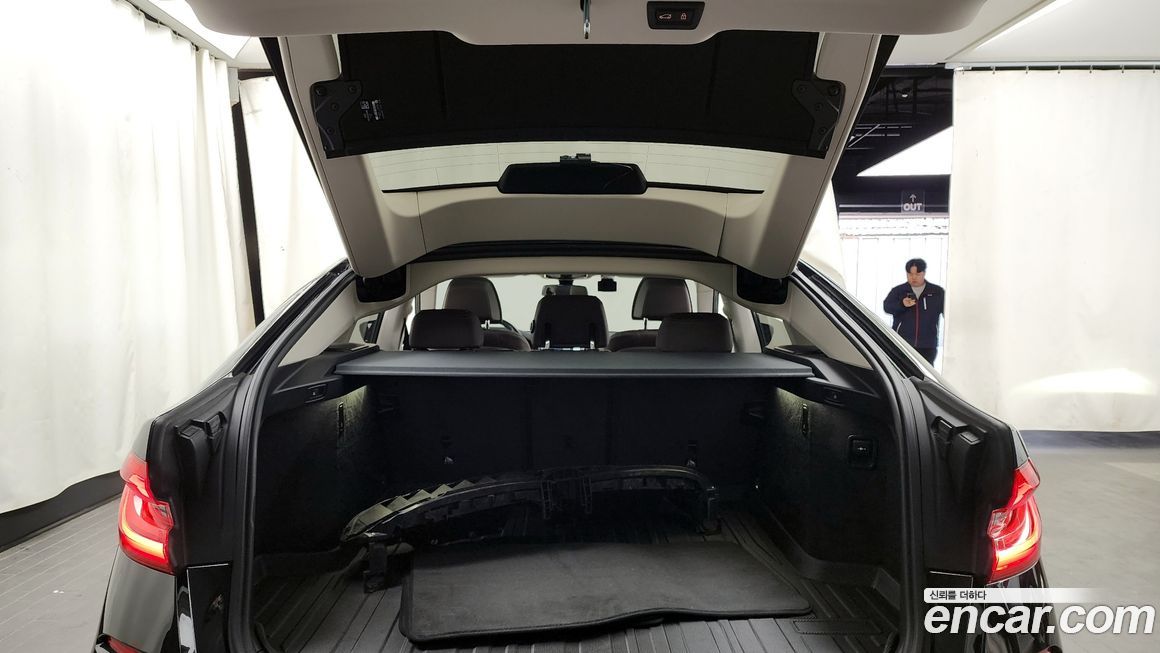 BMW Gran Turismo 2023