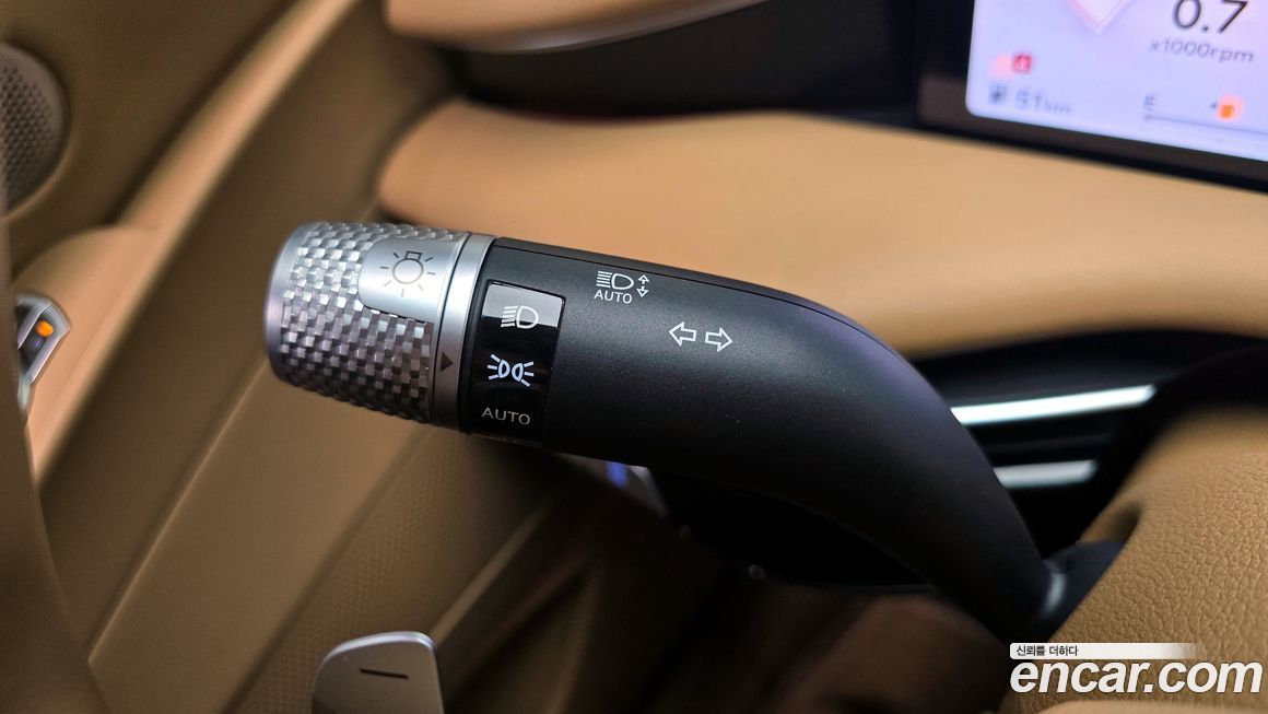 Genesis G80 2025
