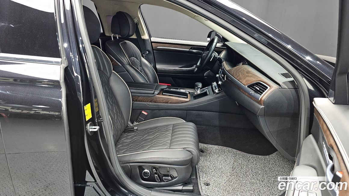 Genesis G90 2021