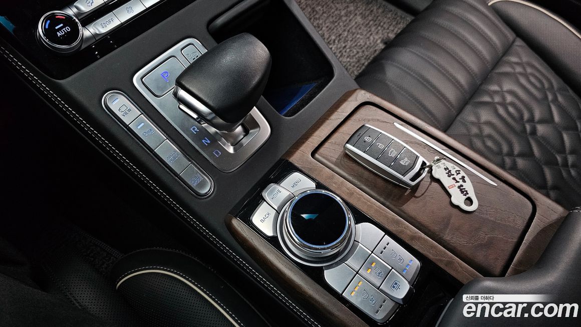 Genesis G90 2021