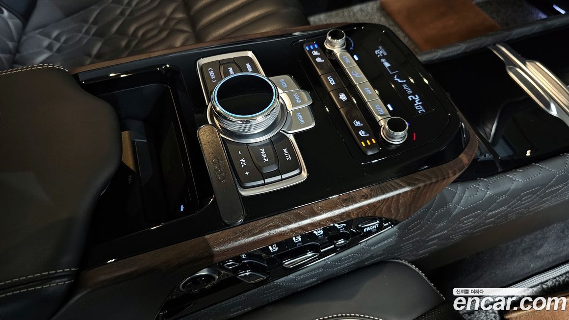 Genesis G90 2021