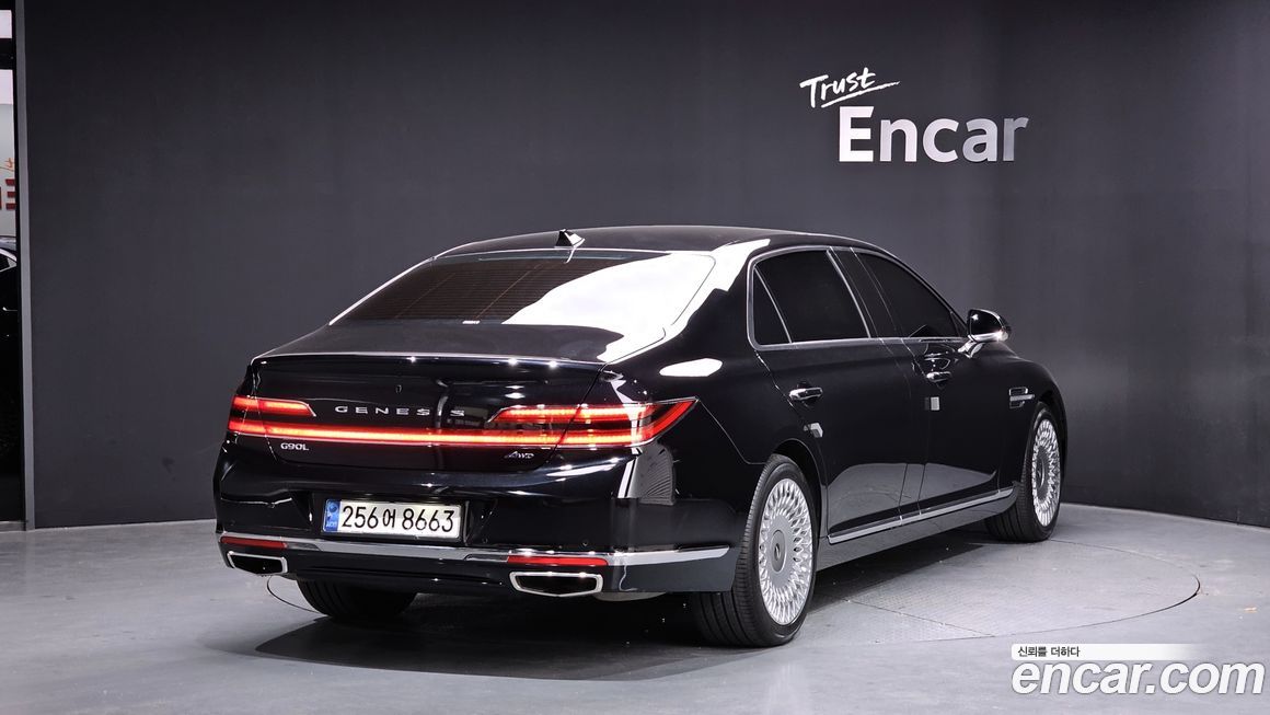 Genesis G90 2021
