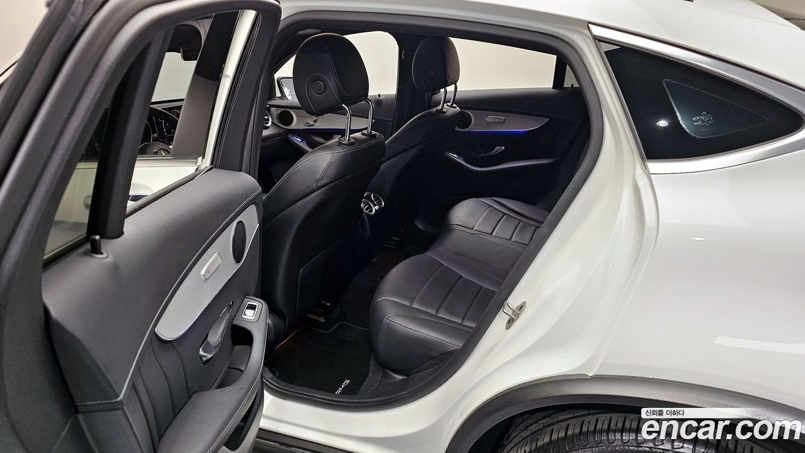 Mercedes-Benz GLC-Class 2023