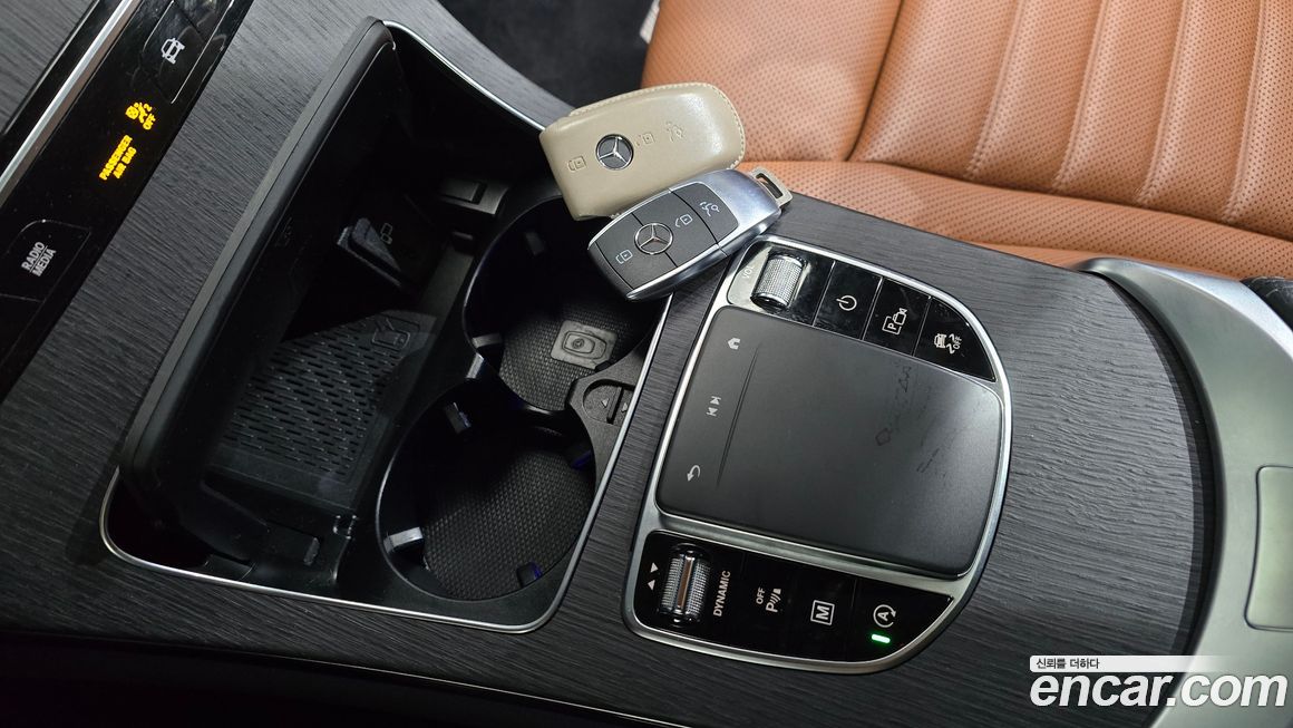 Mercedes-Benz GLC-Class 2023