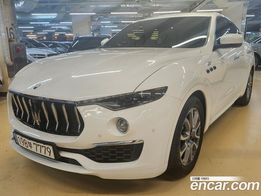 Maserati Levante 2022