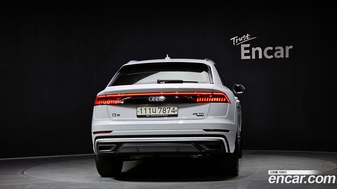Audi Q8 2020