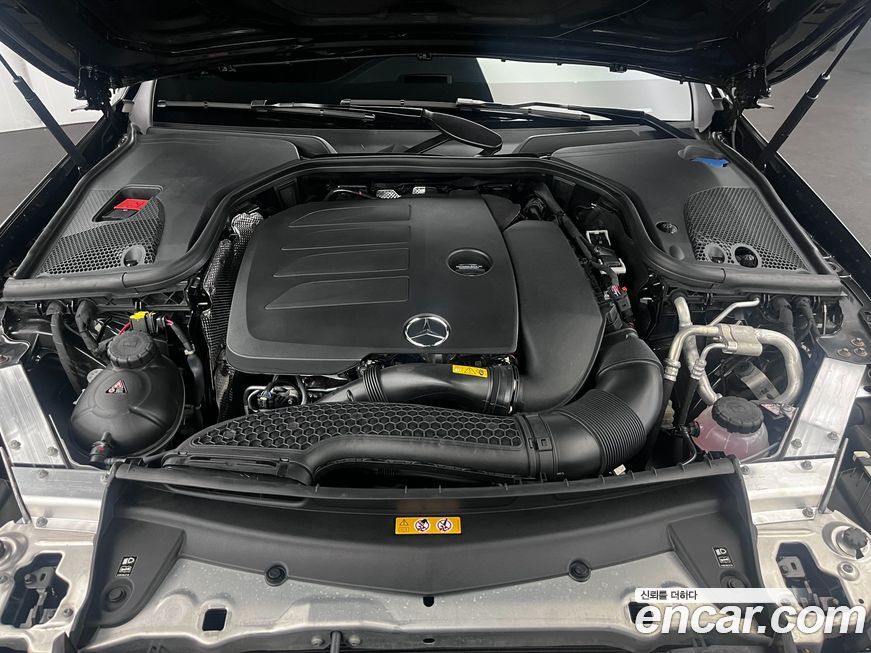 Mercedes-Benz E-Class 2023