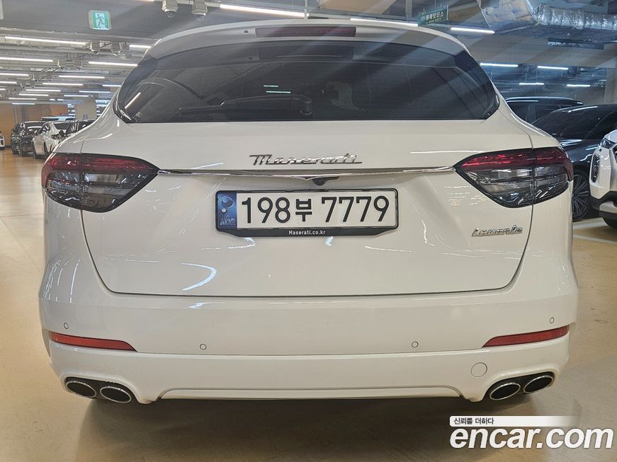 Maserati Levante 2022