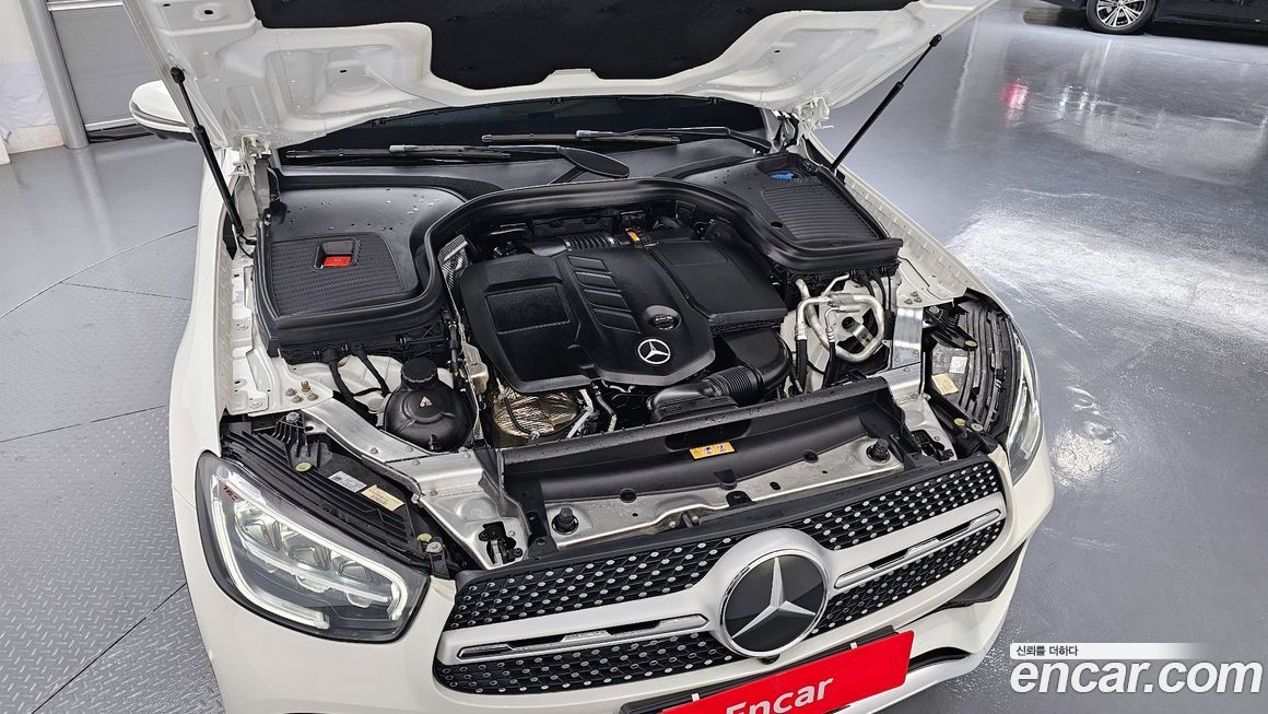 Mercedes-Benz GLC-Class 2023