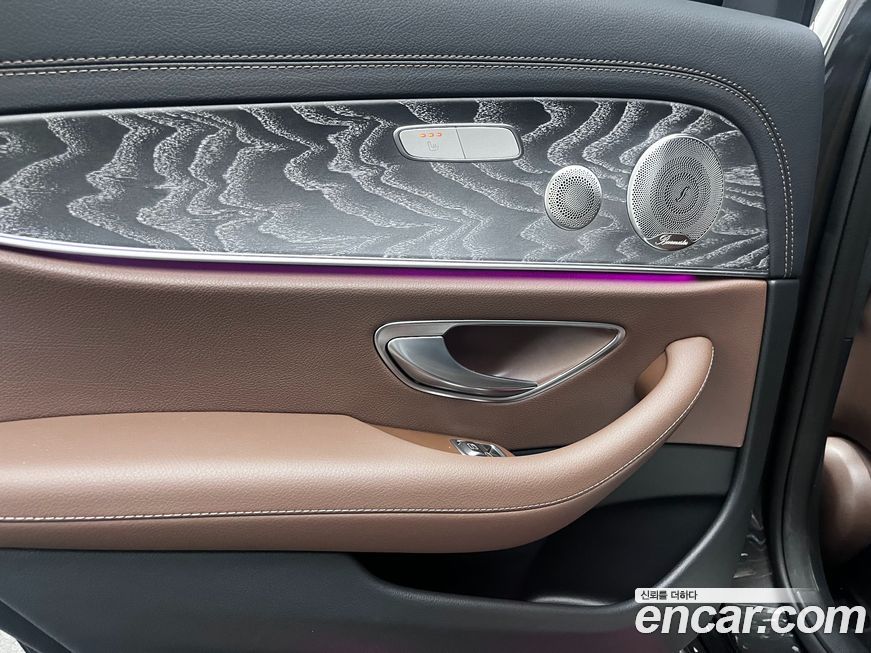 Mercedes-Benz E-Class 2023