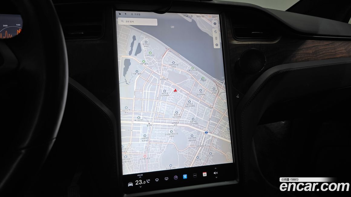 Tesla Model X 2019