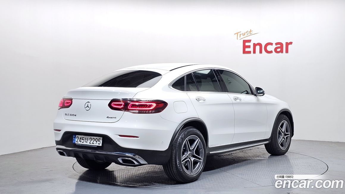 Mercedes-Benz GLC-Class 2023