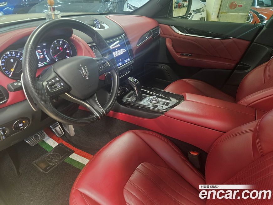 Maserati Levante 2022