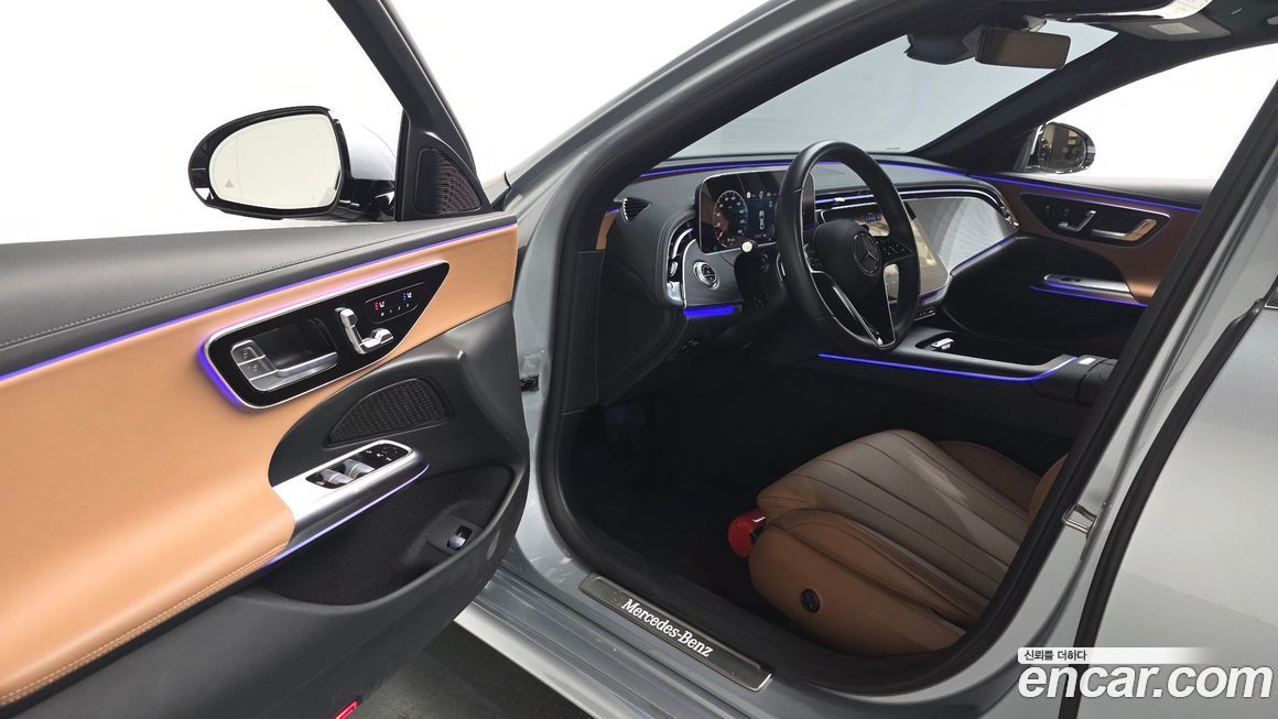 Mercedes-Benz E-Class 2025