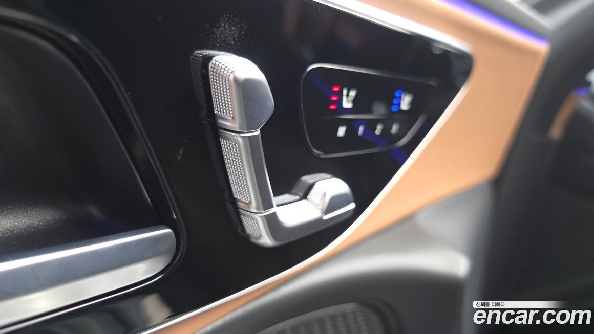 Mercedes-Benz E-Class 2025