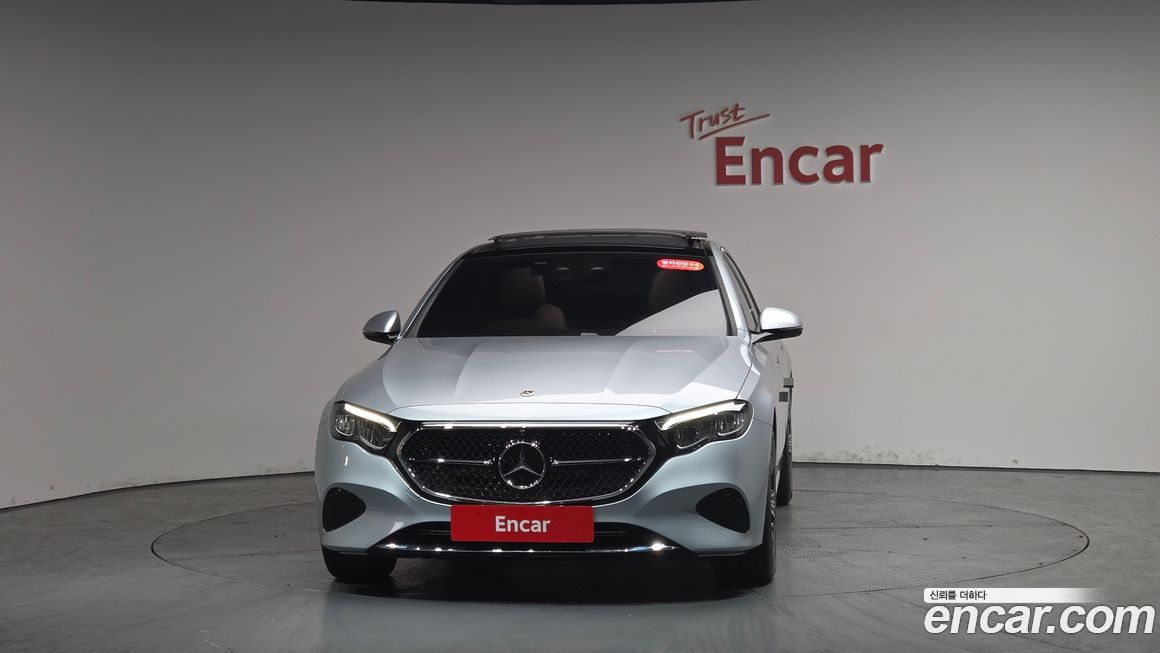 Mercedes-Benz E-Class 2025