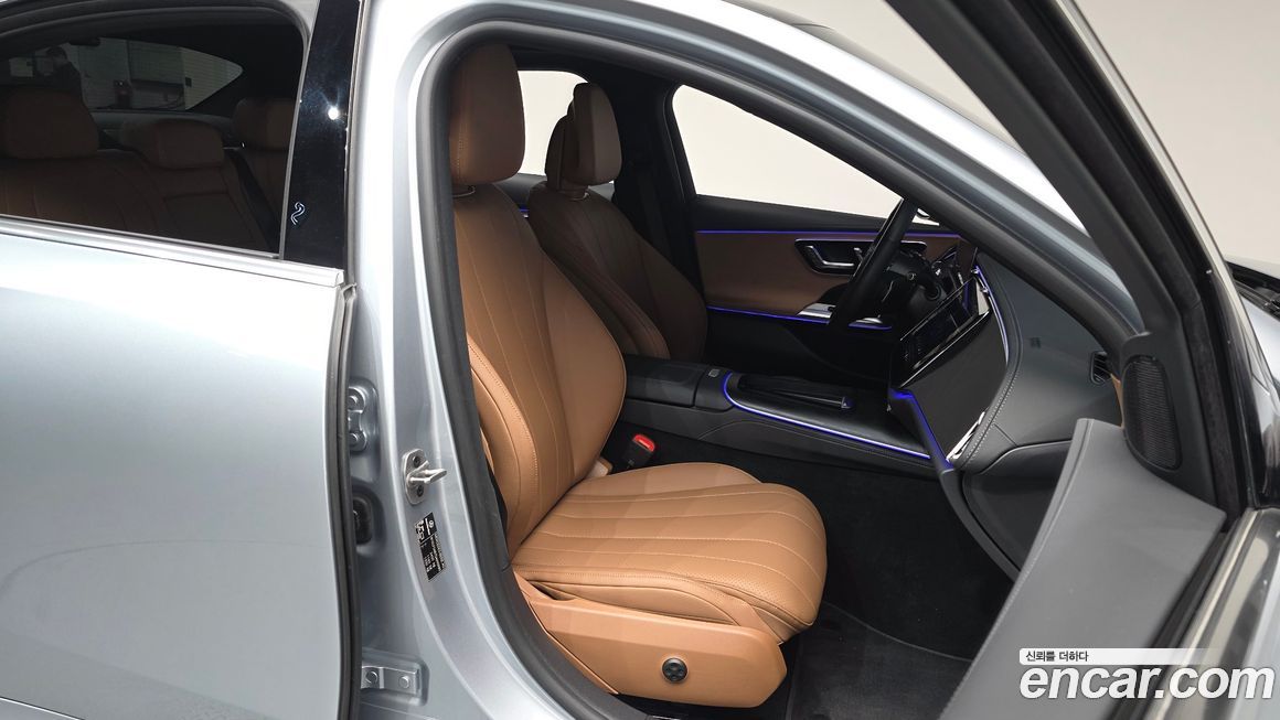 Mercedes-Benz E-Class 2025