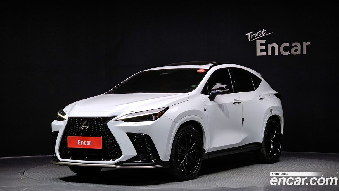 Lexus NX 2023