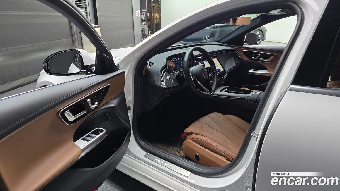 Mercedes-Benz E-Class 2025