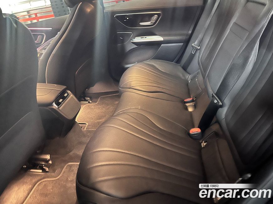 Mercedes-Benz EQE 2024