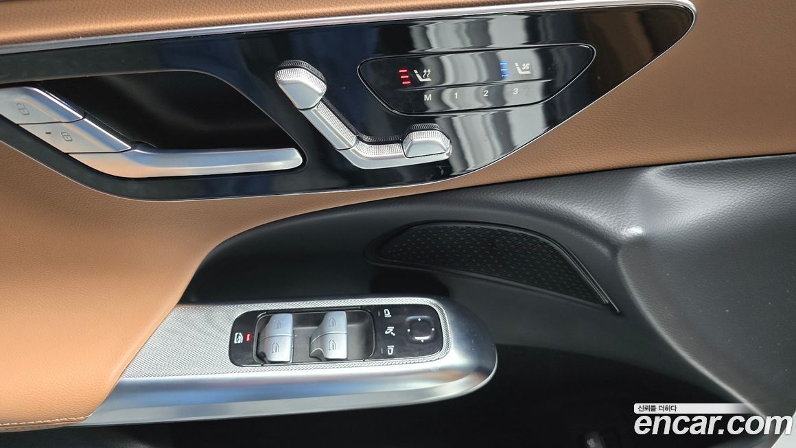 Mercedes-Benz E-Class 2025