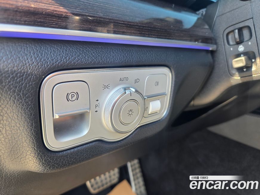 Mercedes-Benz GLE-Class 2021