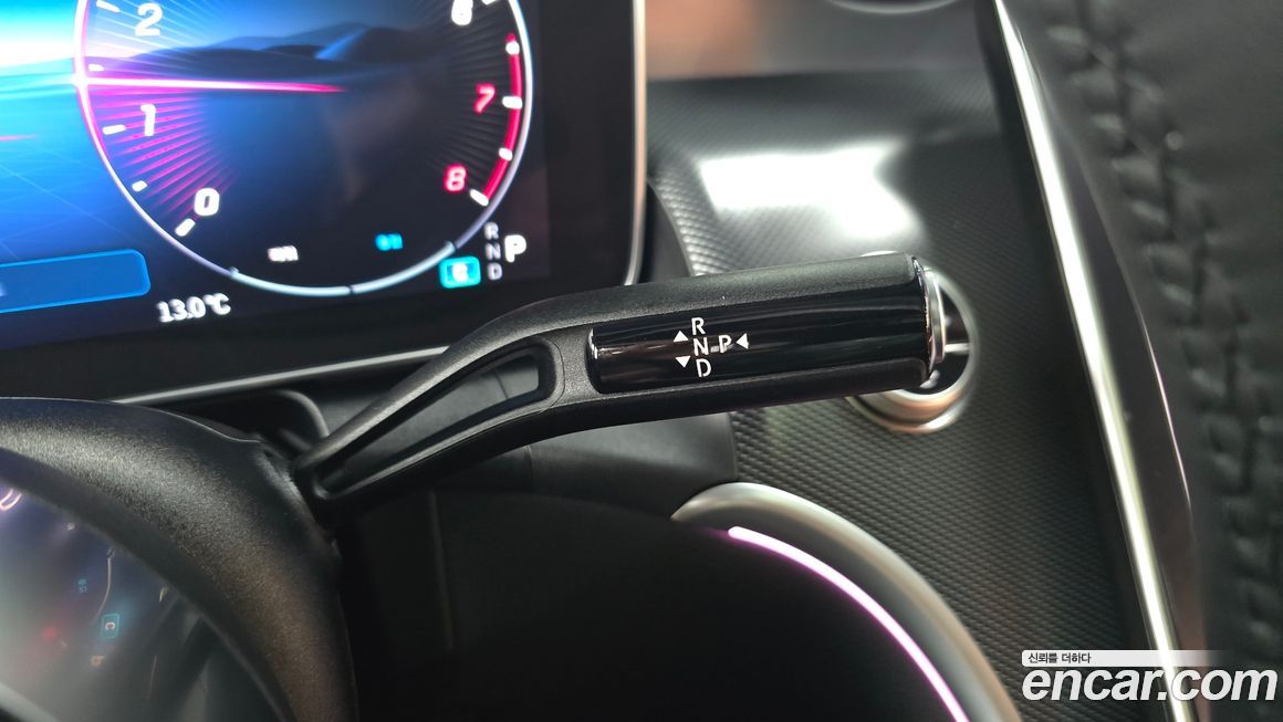 Mercedes-Benz GLC-Class 2025