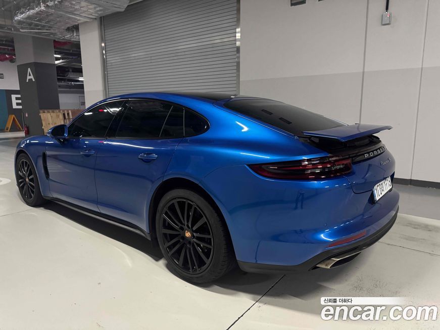 Porsche Panamera 2018