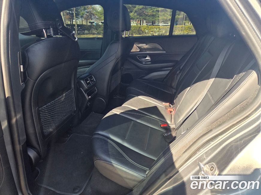 Mercedes-Benz GLE-Class 2021